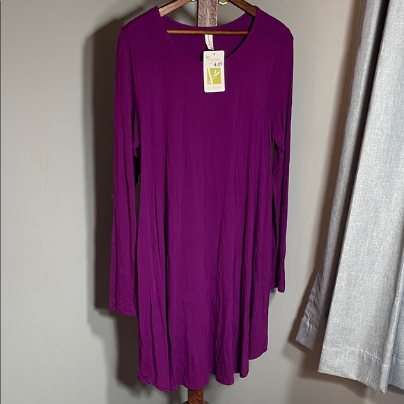 mittoshop Dresses & Skirts - Mittoshop Rich Purple Bamboo Top with pockets